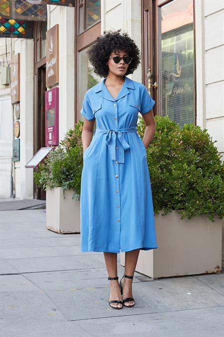 Kadın İpeksi Modal Kumaş Yakalı Düşük Omuzlu Apoletli Yan Cepli Kemerli Dİz Altı Boy Uzun Elbise-İndigo