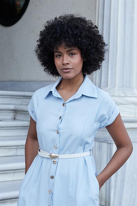 Kadın Twill Modal Yakalı Düşük Omuzlu Duble Kol  Midi Boy Diz Altı Elbise(Deri Kemer Dahil)-Mavi