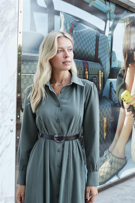 Kadın Sonbaharlık Likrasız Modal Kumaş Yakalı Yan Cepli Deri Kemerli Uzun Kol Diz Altı Uzun Elbise-Haki