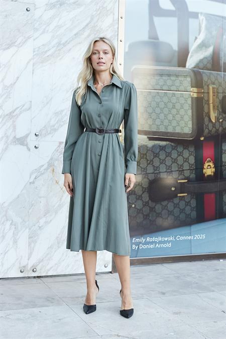 Kadın Sonbaharlık Likrasız Modal Kumaş Yakalı Yan Cepli Deri Kemerli Uzun Kol Diz Altı Uzun Elbise-Haki