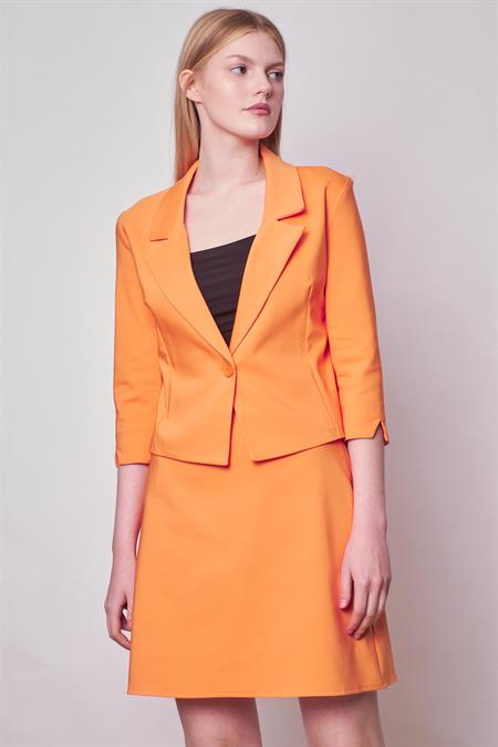 Kadın Yakalı Kapri Kollu Kolu Yırtmaçlı Hafif Likralı Kumaş Kısa Blazer Ceket(Etek Jument 100083)-Mango