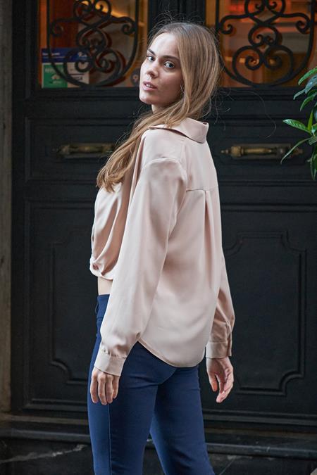 Yakalı Önü Pileli Uzun Kol Likrasız Şık Kumaş Gömlek-Kum Beji 