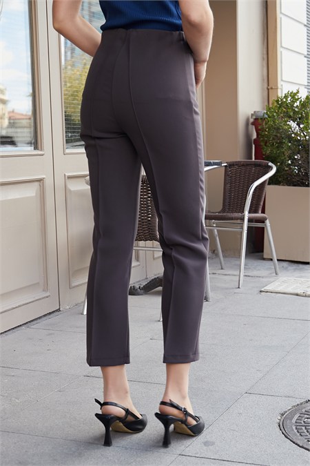 Kadın Yüksek Bel Önü Dikişli Beli Apoletli Düğmeli Boru Paça Kumaş Pantolon -Kahve