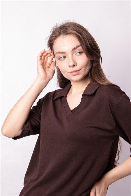 Kadın Yumşak Dokulu Esnek Kumaş V Yaka Yakalı Düşük Omuzlu Dirsek Boy Kollu Oversize Bluz-Kahve