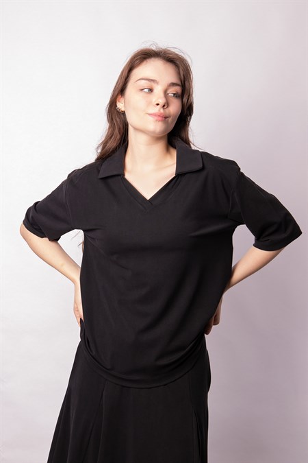 Kadın Yumşak Dokulu Esnek Kumaş V Yaka Yakalı Düşük Omuzlu Dirsek Boy Kollu Oversize Bluz-Siyah