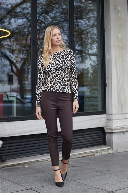 Kalın Kemerli Süs Cepli Bilek Boy Likralı Kumaş Pantolon-Kahve