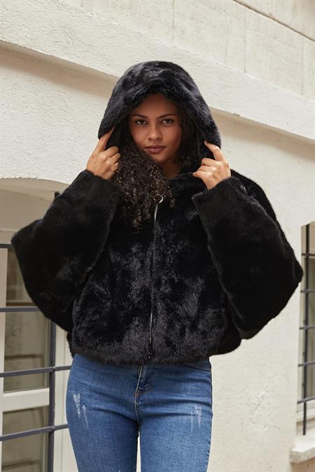 kapşonlu önü fermuarlı kürk kaban