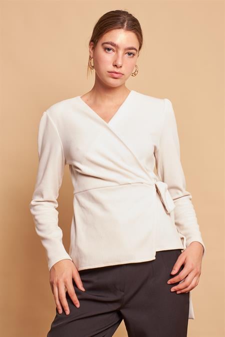 Kruvaze Anvelop Yandan Ayarlanabilir Bağlamalı Uzun Kol Hafif Likralı Triko Bluz-Şampanya