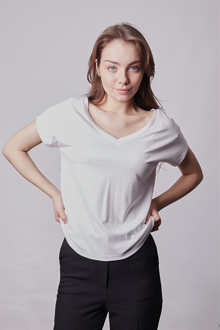 Likralı Şık Span Kumaş Ön Arka V Yaka Düşük Omuzlu Bluz-Beyaz