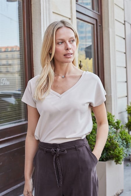 Likralı Şık Span Kumaş Ön Arka V Yaka Düşük Omuzlu Bluz-Bej 