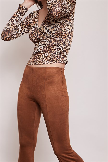 Süet Likralı Kumaş Yüksek Bel Ön Arka Dikişli İsanyol Paça Tayt Pantolon-Taba