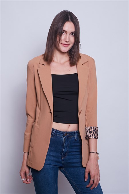 Yakalı Cepli Uzun Kol Kolu İsterse Katlanabilen Kumaş Blazer Ofis Ceket-Camel 