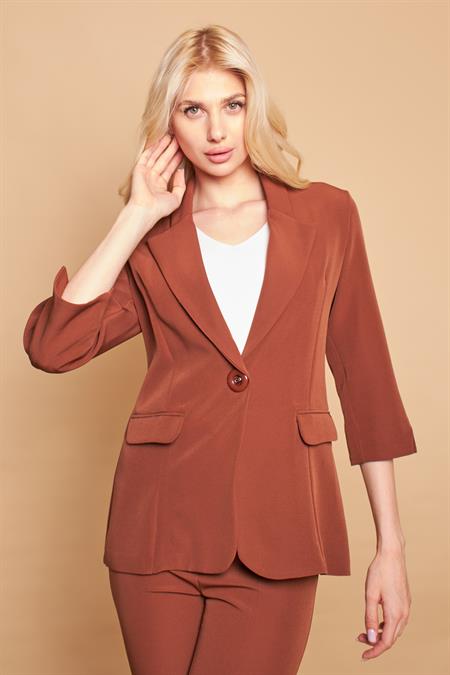 Yakalı Tek Düğmeli Kapri Kollu Kolu Yırtmaçlı Hafif Likralı Kumaş Blazer Ofis Ceket-Koyu Taba