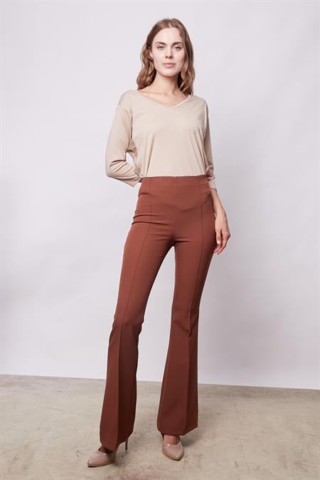 Yüksek Bel Ön Arka Dikişli İspanyol Paça Tayt Likralı Kumaş Pantolon-Koyu Taba