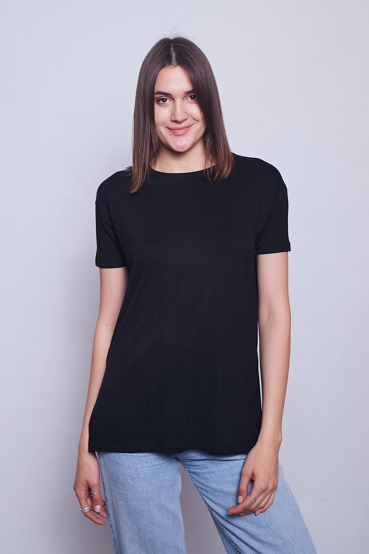 Kadın Geniş Sıfır Yaka Kısa Kol Yanları Yırtmaçlı Uzun Tunik Tshirt-Siyah  28018 | Jument.com.tr