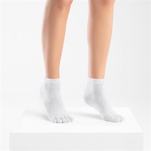 Mantar Önleyici Parmaklı Patik Kadın Beyaz Gümüş Çorap