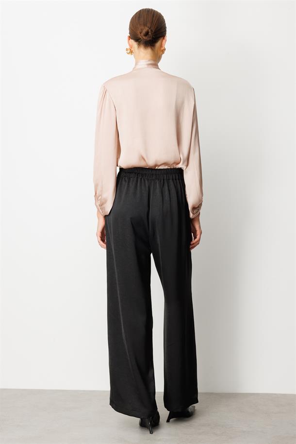 Arkası Lastikli Crash Kumaş Pantolon-SİYAH