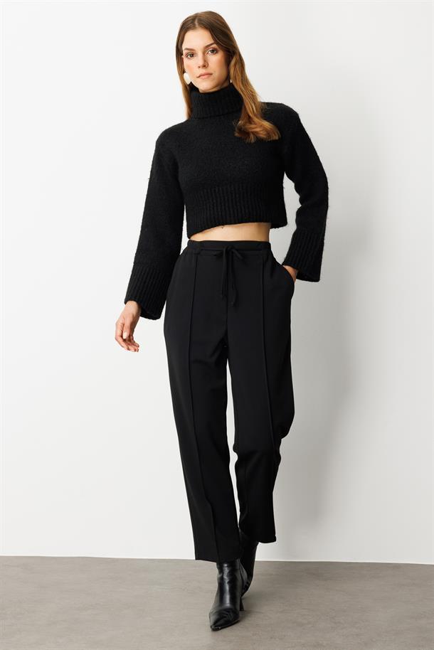 Bağlama Detaylı Beli Lastikli Pantolon-SİYAH