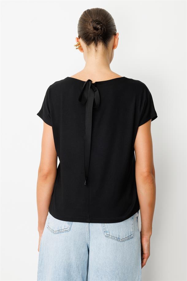 Bağlama Detaylı V Yaka Penye Tişört-SİYAH