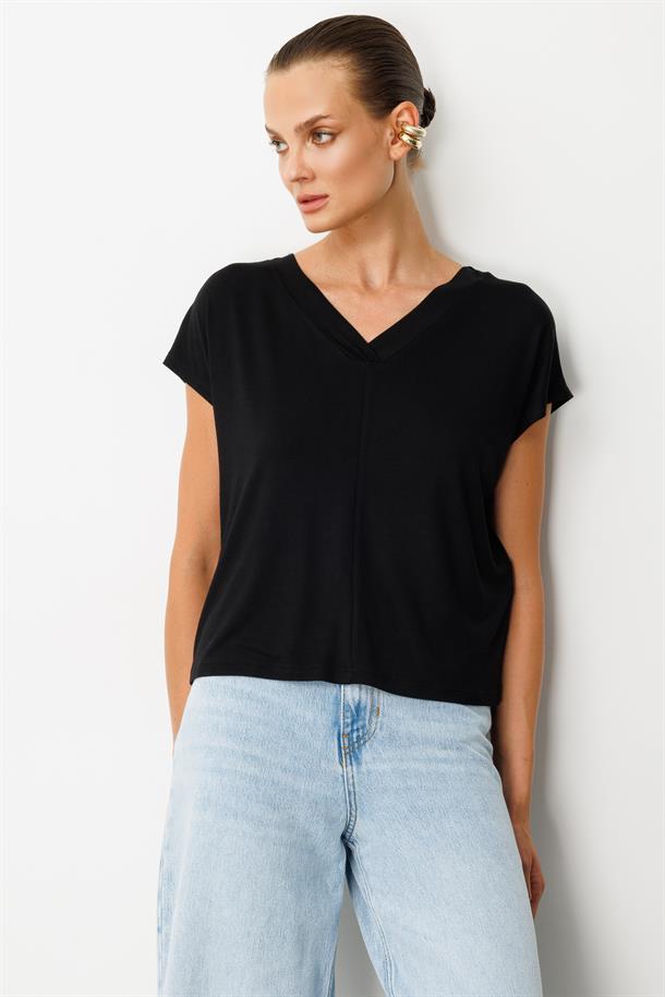 Bağlama Detaylı V Yaka Penye Tişört-SİYAH