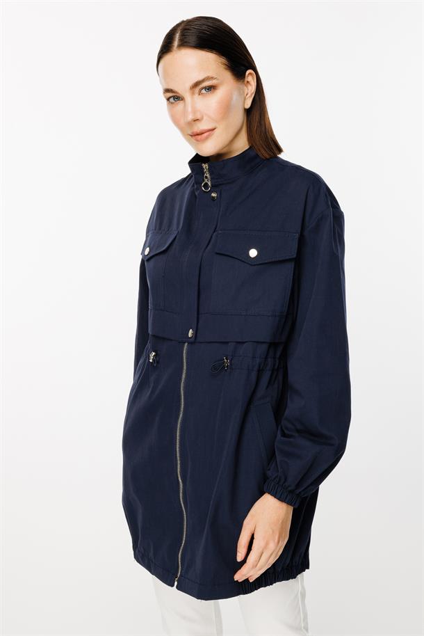 Beli Ayarlanabilir Düğme ve Fermuar Detaylı Kap-LACI