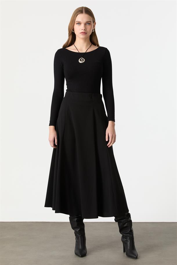 Beli Lastikli Krep Etek-SİYAH