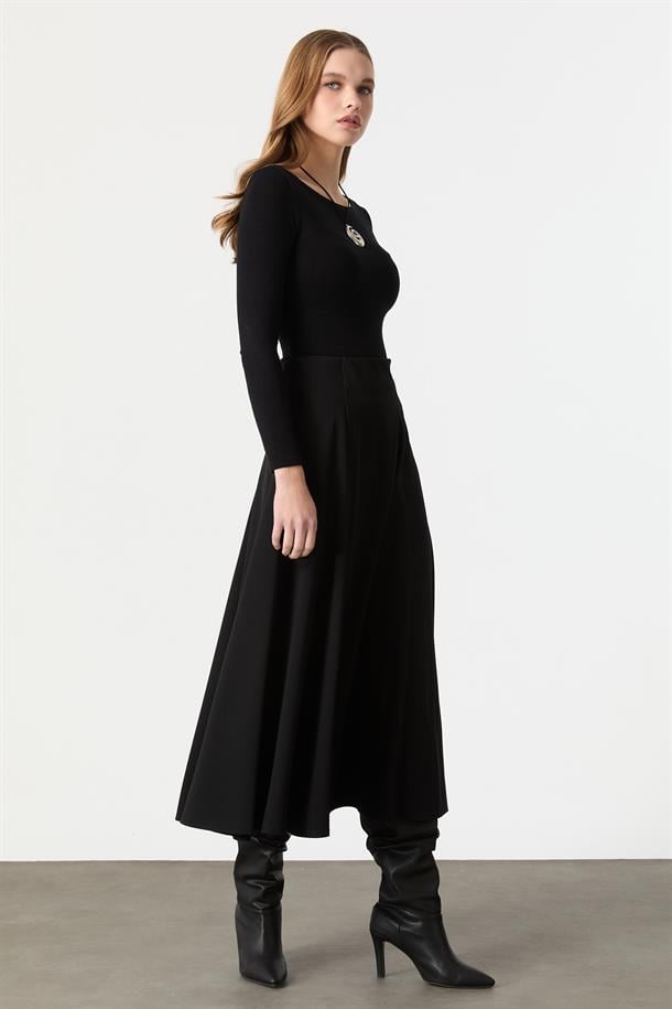 Beli Lastikli Krep Etek-SİYAH