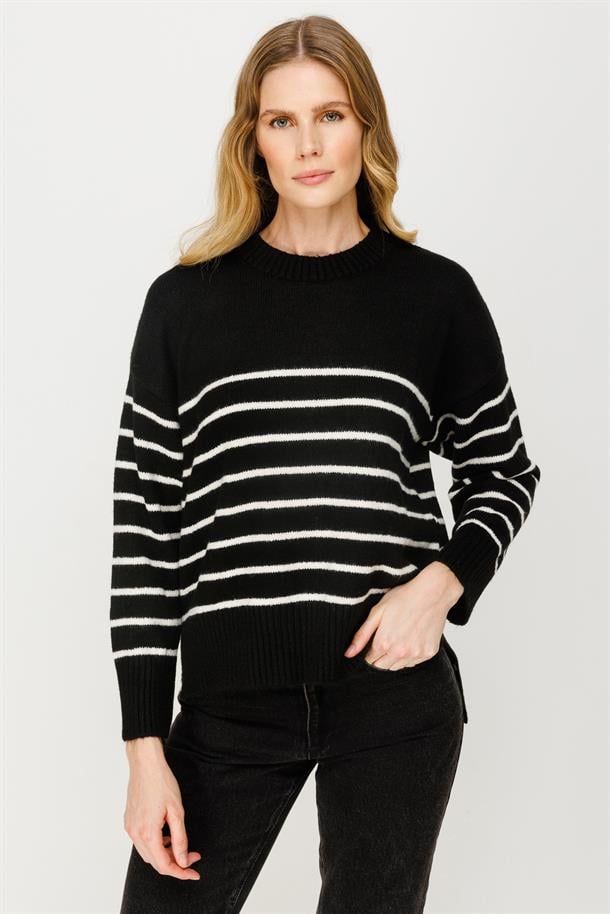 Bisiklet Yaka Çizgili Triko Kazak-SİYAH