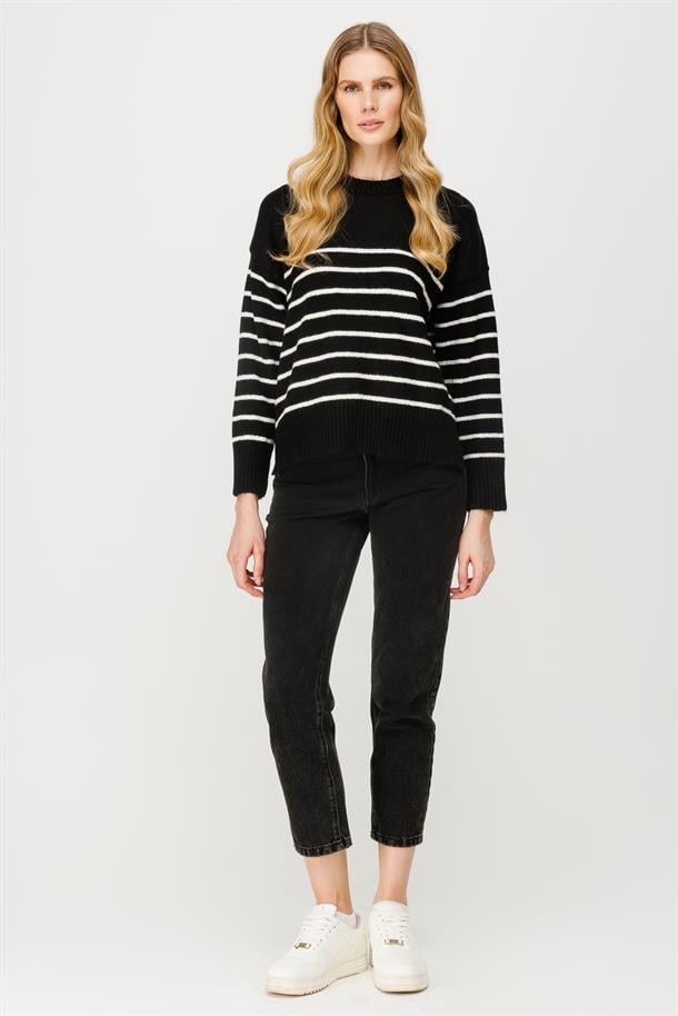 Bisiklet Yaka Çizgili Triko Kazak-SİYAH