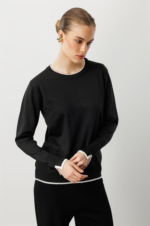 Biye Detaylı Basic Triko Kazak-SİYAH