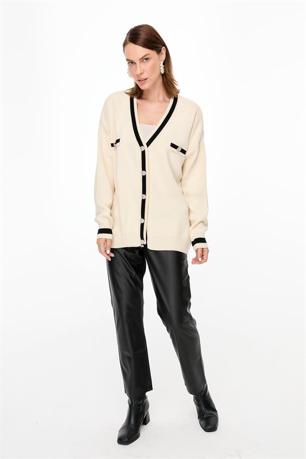 Biyeli Taşlı Düğmeli Triko Hırka-EKRU