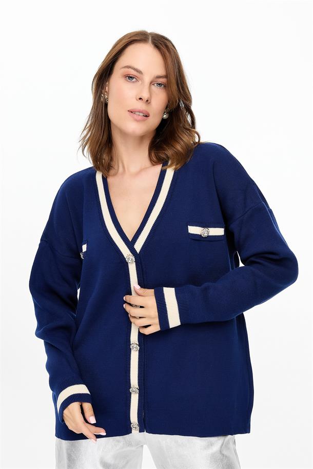 Biyeli Taşlı Düğmeli Triko Hırka-LACI