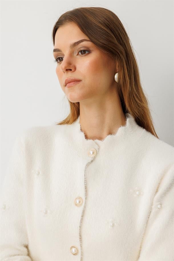 Boncuk Detaylı Triko Hırka-KREM