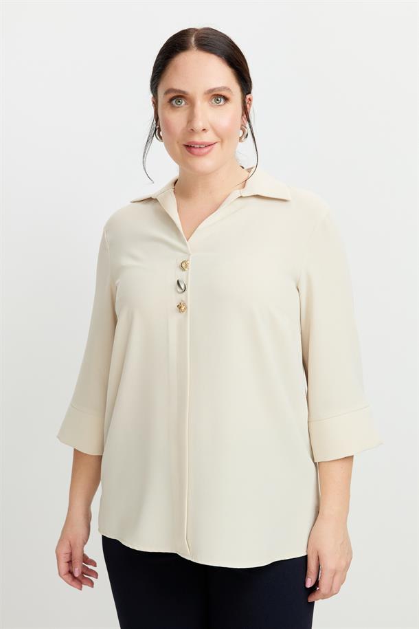 Büyük Beden Broş Detaylı Gömlek-KUM