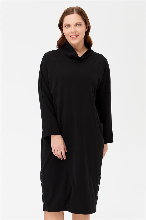 Büyük Beden Degaje Yaka Cepli Elbise-SİYAH