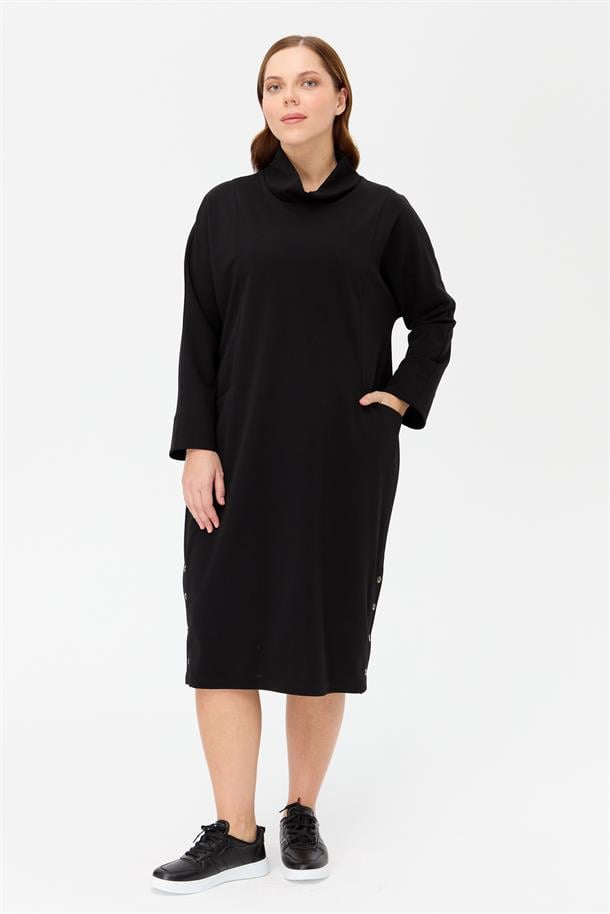 Büyük Beden Degaje Yaka Cepli Elbise-SİYAH