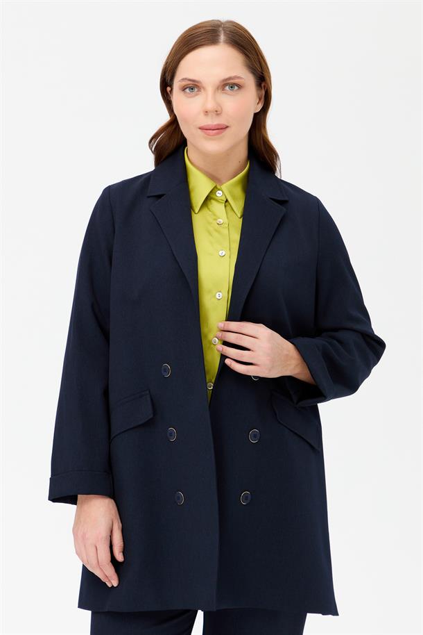 Büyük Beden Düğme Detaylı Ceket-LACI