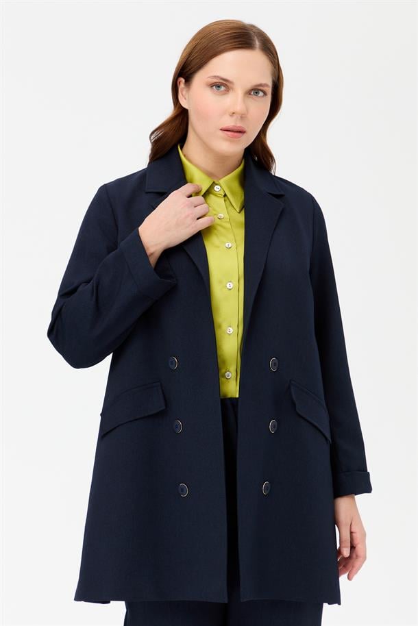 Büyük Beden Düğme Detaylı Ceket-LACI