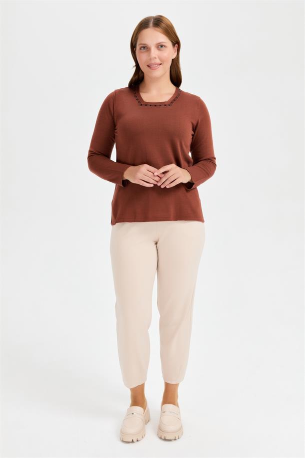 Büyük Beden Kare Yaka Taşlı Triko Bluz-KİREMİT