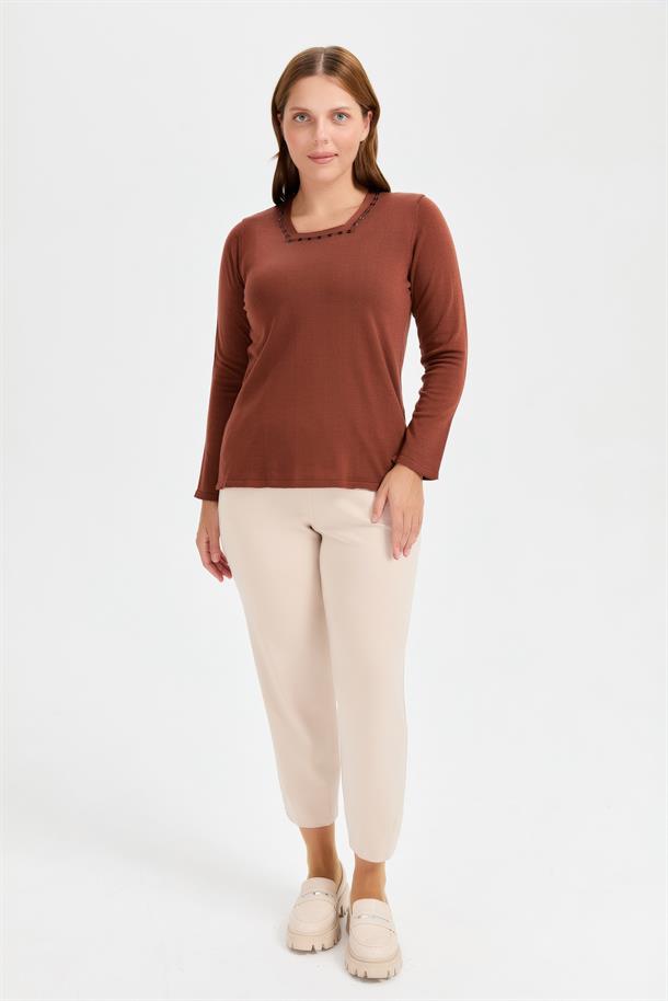 Büyük Beden Kare Yaka Taşlı Triko Bluz-KİREMİT