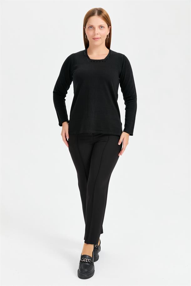 Büyük Beden Kare Yaka Taşlı Triko Bluz-SİYAH