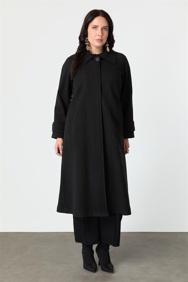 Büyük Beden Kol Detaylı Uzun Kaban-SİYAH