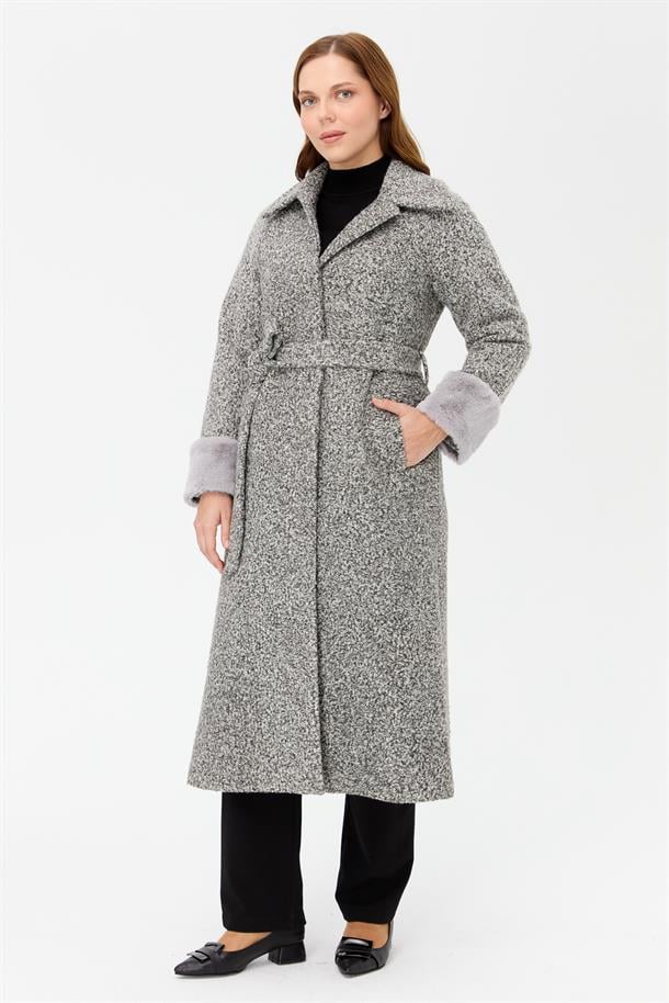 Büyük Beden Kolu Kürklü Desenli Kaban-GRİ