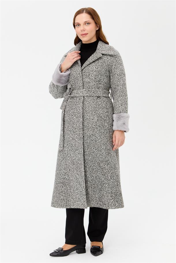 Büyük Beden Kolu Kürklü Desenli Kaban-GRİ