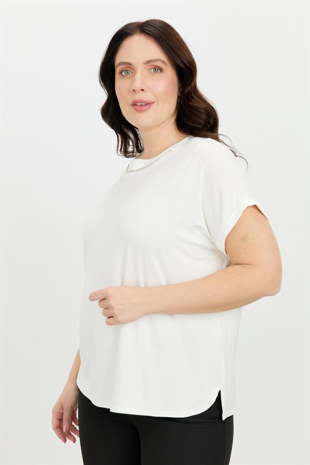 Büyük Beden Kolye Detaylı Bluz-KEMIK