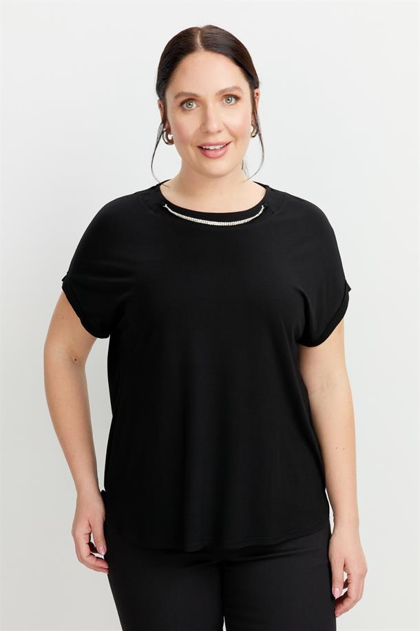 Büyük Beden Kolye Detaylı Bluz-SİYAH