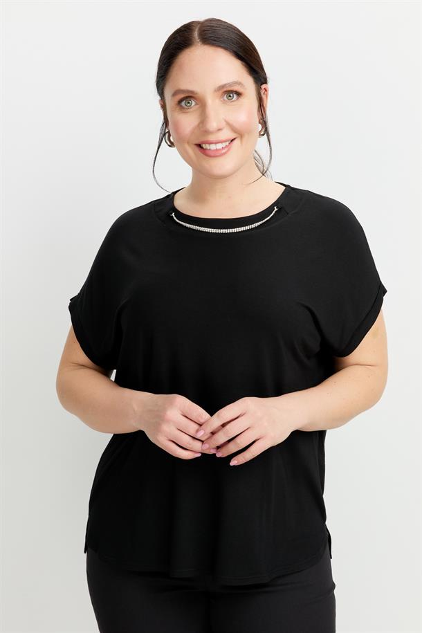 Büyük Beden Kolye Detaylı Bluz-SİYAH