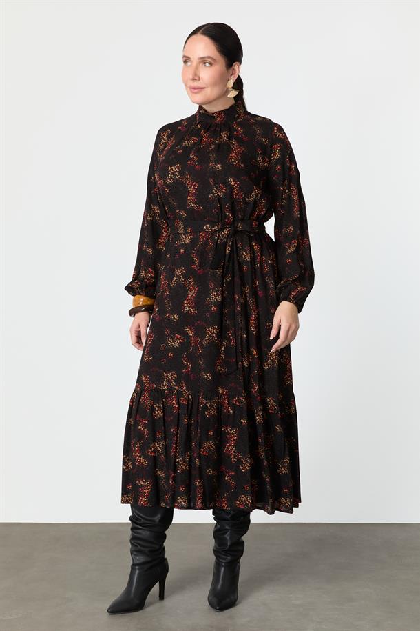 Büyük Beden Kuşak Detay Desenli Elbise-KIRMIZI