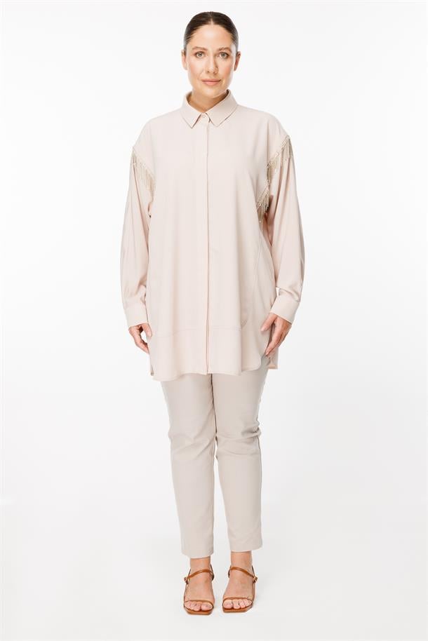 Büyük Beden Omuzları Taş Detaylı Krep Gömlek-BEJ