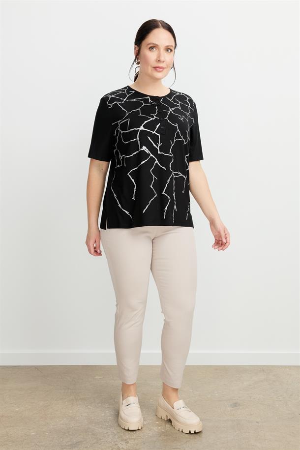 Büyük Beden Yakası Düğmeli Bluz-SİYAH